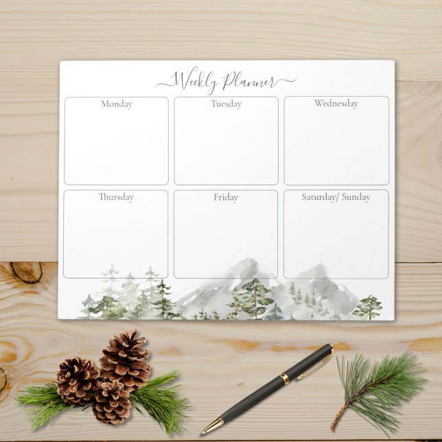 Watercolor Green Pine Forest Weekly Planner Notizblock (Close up)