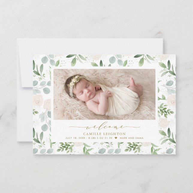 Watercolor Greenery & White Blume Muster Birth Ankündigung (Vorderseite)