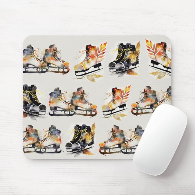 Watercolor Ice Skates with Autumn Leaves Pattern   Mousepad (Mit Mouse)