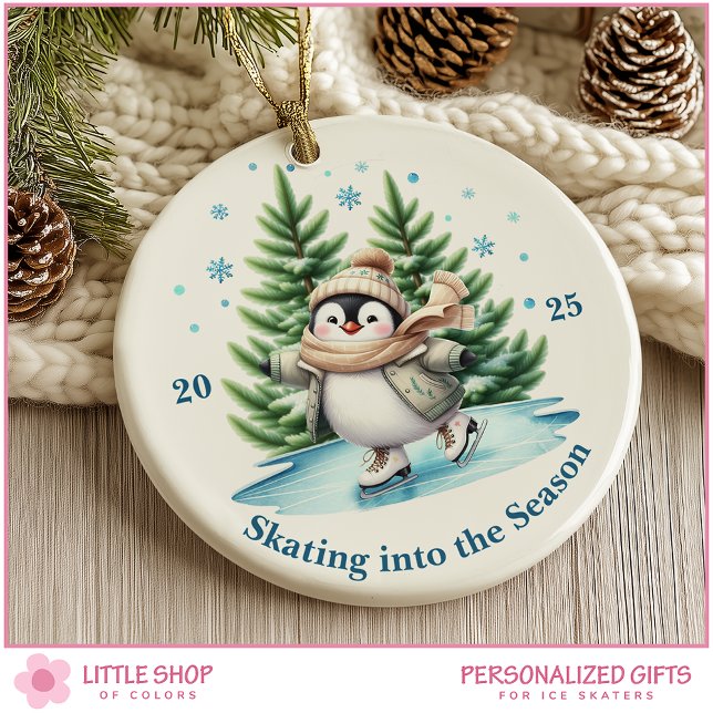 Watercolor Ice Skating Penguin Personalized Keramik Ornament (Von Creator hochgeladen)