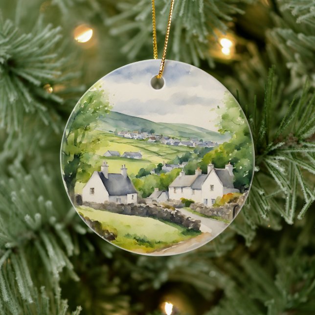 Watercolor Ireland Village Keramik Ornament (Baum)