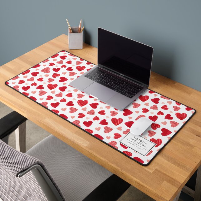 Watercolor Patchwork Red Hearts Pattern Schreibtischunterlage (Büro 2)