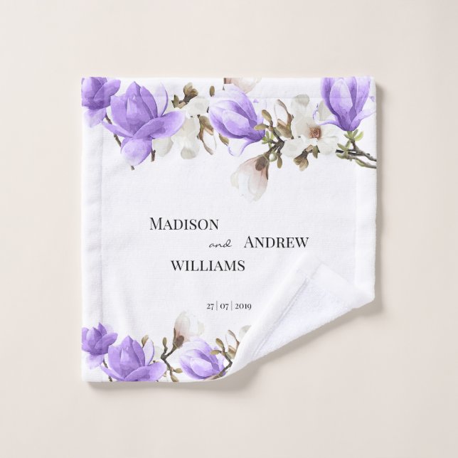 Watercolor Purple and White Magnolia Blossom (Gant de toilette)