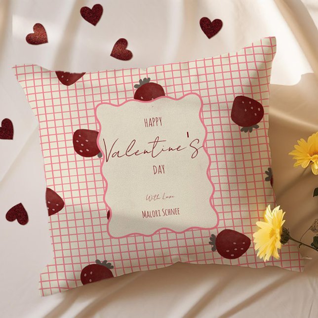 Watercolor Strawberries on Pink Grid- Valentine Kissen (Von Creator hochgeladen)
