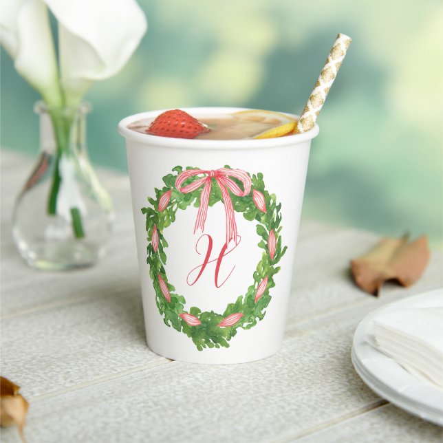 Watercolor Strip Bow Wreath Christmas Monogram Pappbecher (In Situ)