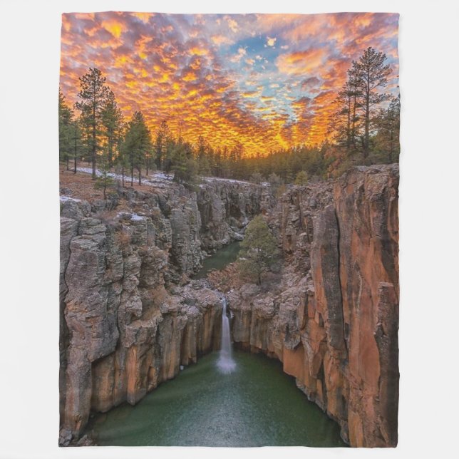 WATERFALL IM SUNSET Fleece Blanka (Vorderseite)