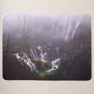 WATERFALL IN DER MIST SHERPADECKE