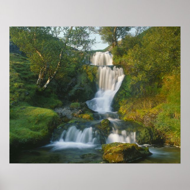 Waterfall, Isle of Skye, Scotland Poster (Vorne)