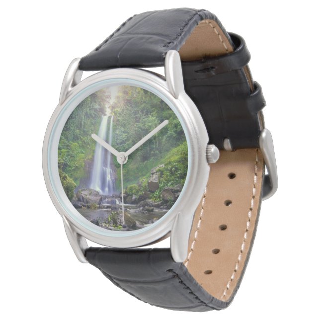 Waterfalls | Bali, Indonesia Armbanduhr (Schrägansicht)