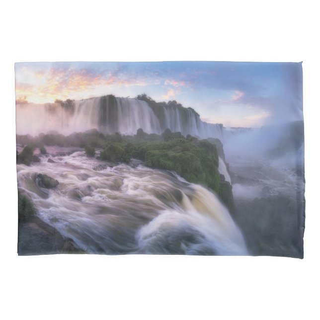 Waterfalls | Iguazu Waterfall, Brazil Kissenbezug (Vorderseite)