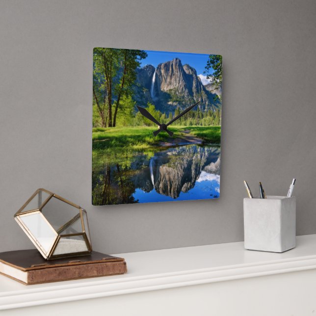 Waterfalls | Yosemite Falls, California Quadratische Wanduhr (Büro)