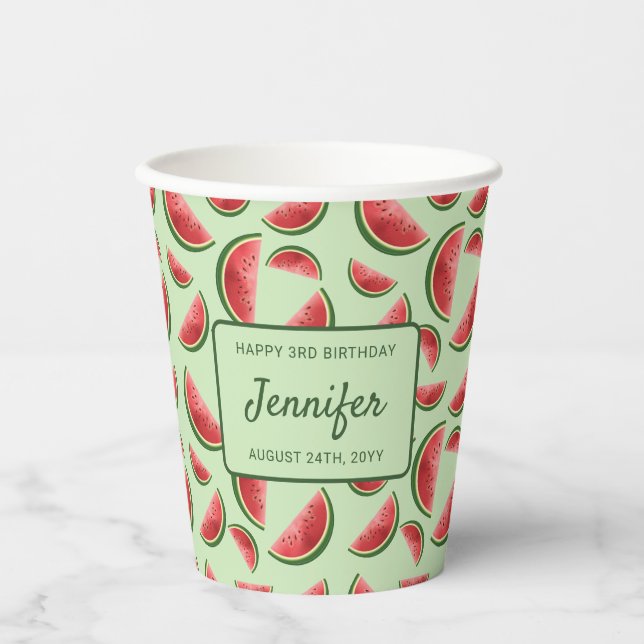 Watermelon Fruchtmuster auf grünem Brauch Geburtst Pappbecher (Vorderseite)