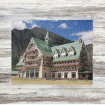 Waterton Lakes National Park, Kanada<br><div class="desc">Ein herausforderndes Puzzle, das ein Foto des wunderschönen Prince of Wales Hotel im Chalet-Stil bietet. Das Hotel liegt im Waterton Lakes Nationalpark, Alberta, Kanada. Spaß für die ganze Familie! Wählen Sie Ihre Rätsel-Größe aus.</div>