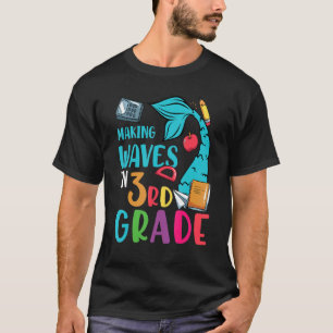 Waves in der dritten Stufe Niedliche 3. Stufe T-Shirt