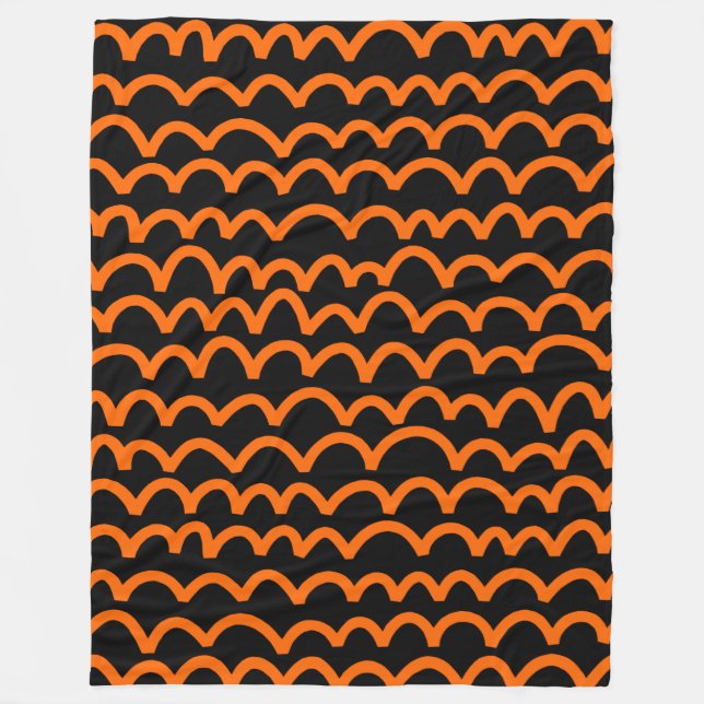 Wavy Pattern - Orange auf schwarz Fleecedecke (Vorderseite)