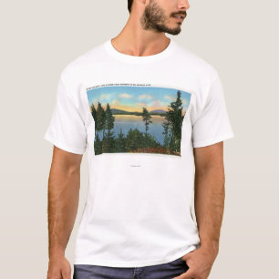 Wawbeek Verein-Ansicht von oberem Saranac See T-Shirt
