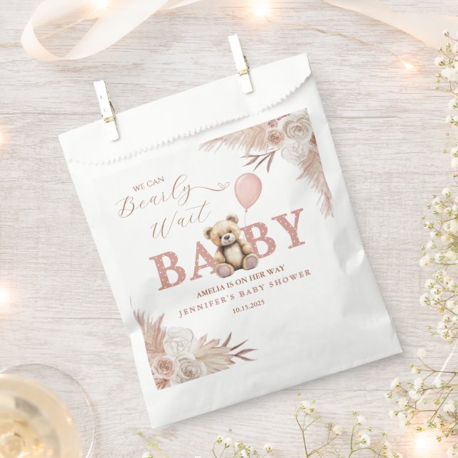 We Can Bearly Wait Boho Pink Teddy Bear Geschenktütchen (Ausgeschnitten)
