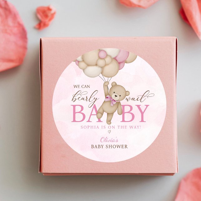 We Can Bearly Wait Pink Baby Shower Runder Aufkleber (Von Creator hochgeladen)