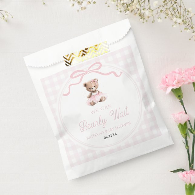 We Can Bearly Wait Pink Teddy Bear Baby Shower Geschenktütchen (Versiegelt)