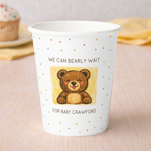We Can Bearly Wait! Simple Hand Drawn Baby Shower Pappbecher (Von Creator hochgeladen)