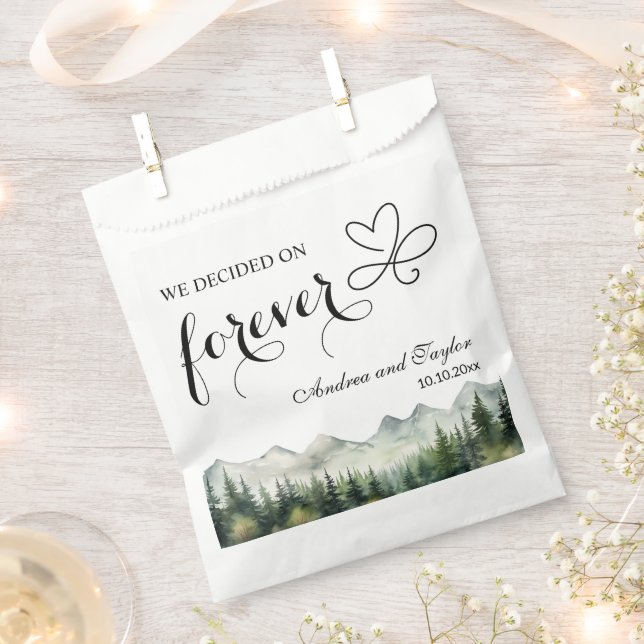 We decided on Forever Elegant Wedding Geschenktütchen (Ausgeschnitten)