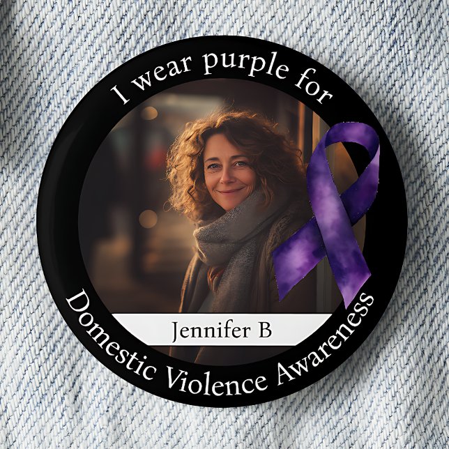 Wear Purple for Domestic Violence Awareness Button (Von Creator hochgeladen)