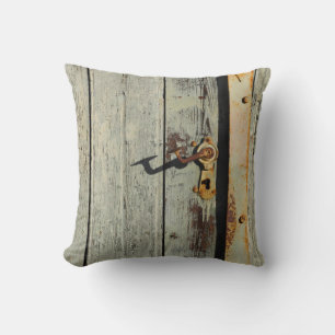 Weathered Rusty Door Handle Kissen