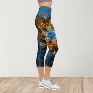Weave Mandala Blue Yellow und Red Capri Leggings