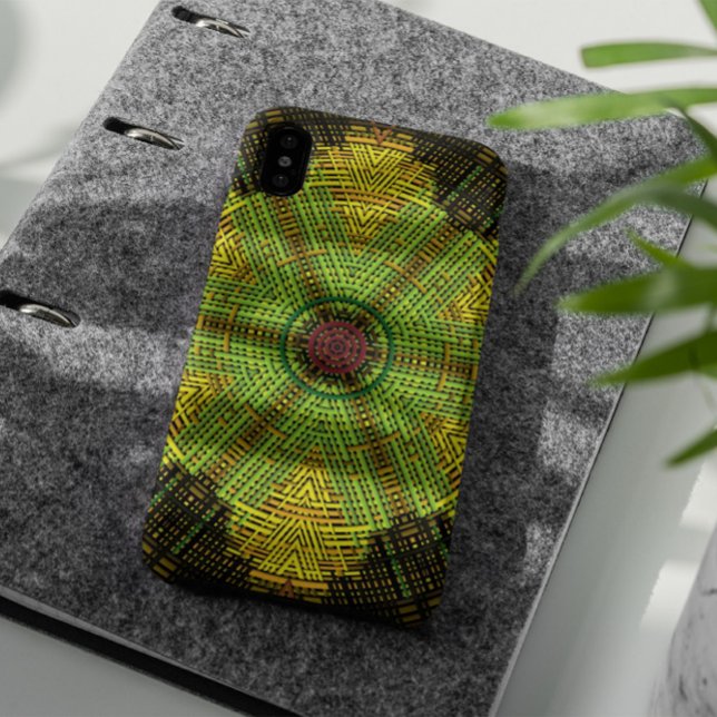Weave Mandala Green Yellow und Red Case-Mate iPhone Hülle (Von Creator hochgeladen)