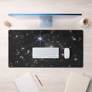 WebbS erste tiefe Feldansicht des Universums Schreibtischunterlage