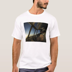 Wechselstrom - 130 Herkules der Pilot scannt den T-Shirt