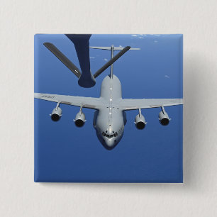 Wechselstrom - 17 Globemaster III nähert sich dem Button