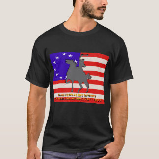Weck die Patrioten auf T-Shirt