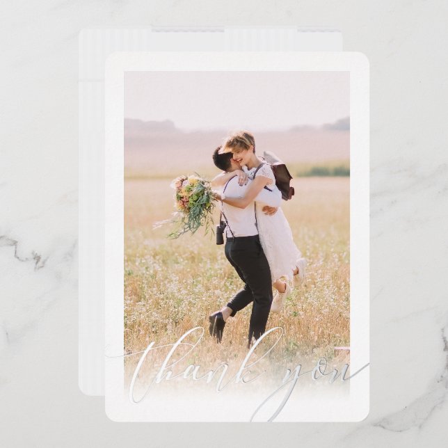 WEDD DANKT modernes Foto minimalistisches Overlay Folieneinladung (Briefumschlag)
