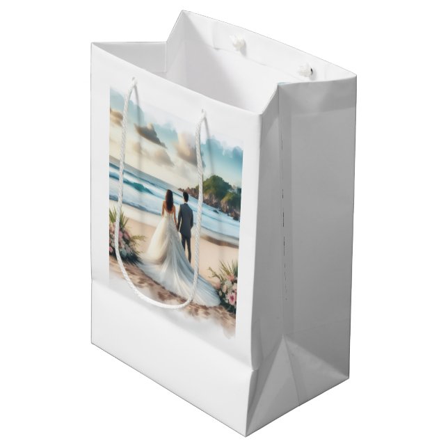 Wedding Beach Couple Mittlere Geschenktüte (Vorderseite Schrägansicht)