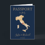 Wedding Destination Passport Gold Karte Italien<br><div class="desc">Modernes und elegantes World Map Invitation Wedding Destination,  wie Pass für Ihre romantische Hochzeit in Rom,  Italien</div>