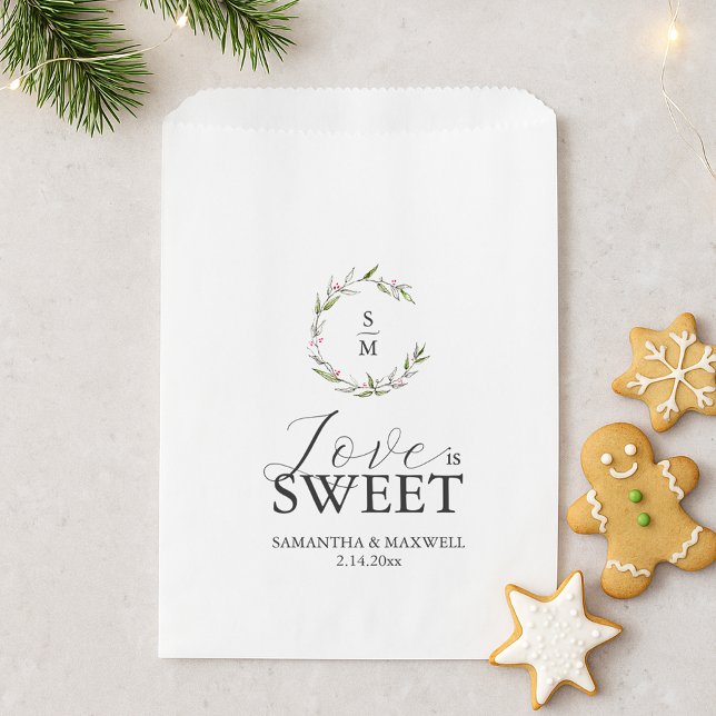 Wedding Favor Bags Love Is Sweet Monogrammed Geschenktütchen (Christmas wedding favor bags with monogram and Love is Sweet. Customized)
