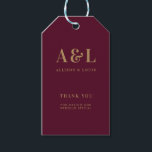 Wedding Monogram Minimalistisch Burgundy Gold Geschenkanhänger<br><div class="desc">Eine minimalistische Hochzeitsmonogramm-Design-Sammlung von Produkten mit klassischer traditioneller Typografie in Gold. Das perfekt angepasste Design für Ihren besonderen Tag!</div>