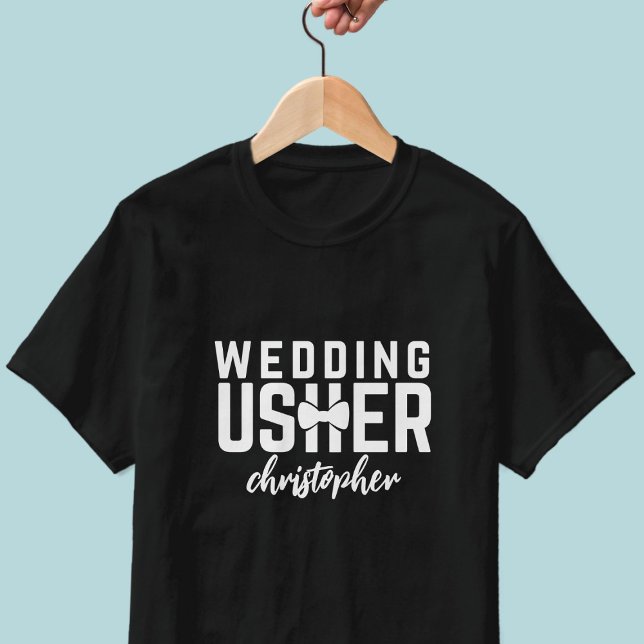 Wedding Usher Personalisiert Brautparty T - Shirt (Add your name to this Wedding Usher shirt. Makes a lovely proposal gift for them)