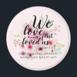 WEDDING - Wir Liebe, weil er uns zuerst geliebt ha Magnet<br><div class="desc">Christliche, katholische Hochzeitscoupel oder Personalisiertes Geschenk - ADD-Namen, Datum und Gedenktext. __________________________________________________________________________________ Dieses Angebot lautet: 1 John 4:19 Neue internationale Version (NIV) 9" Wir Liebe, weil er uns zum ersten Mal geliebt hat." ________________________________________________________________________________________________________________________________________________________________________________________________________________________________________________________________</div>