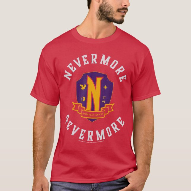 Wednesday Season 2 Nevermore 4 Evermore School Emb T-Shirt (Vorderseite)