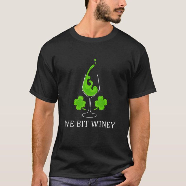 Wee Bit Winey Kleeblatt Wine St Patricks Day Carni T-Shirt (Vorderseite)