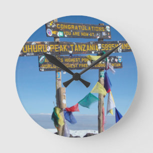 Wegweiser auf dem Gipfel des Kilimandscharo Kenia Runde Wanduhr