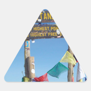 Wegweiser auf dem Gipfel von Kilimanjaro kenya Dreieckiger Aufkleber