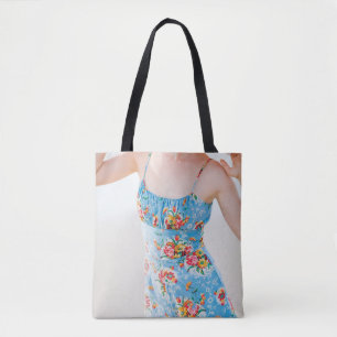 Weibchen mit blauen Blumenkolonnen und braunem Hut Tasche
