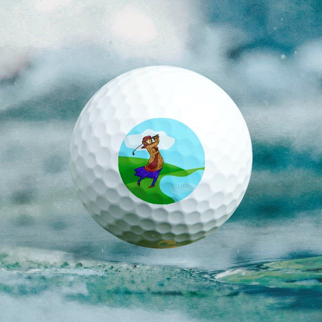 Weibliche Golfer, die über Wassergefahr fahren Golfball (Von Creator hochgeladen)