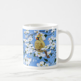 Weiblicher Kardinal in den Hartriegeln Kaffeetasse