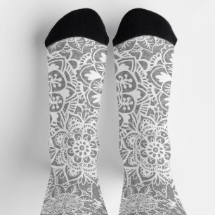 Weich-Grau-Weiß-Mandala-Muster Socken