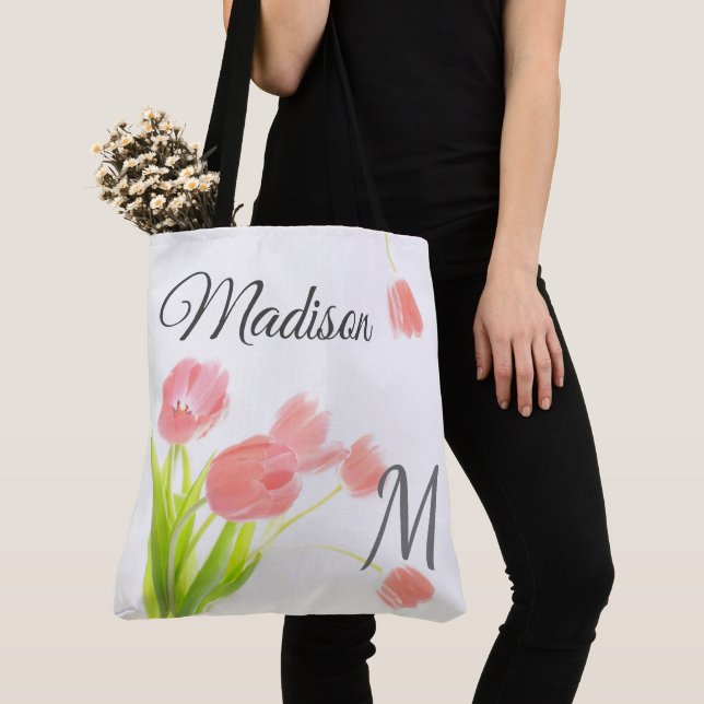 Weich rosa Tulips Trendy Anfangsname Monogramm Tasche (Von Nahem)