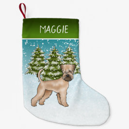 Weich überzogener Winterwald mit Terrier Snowy Kleiner Weihnachtsstrumpf